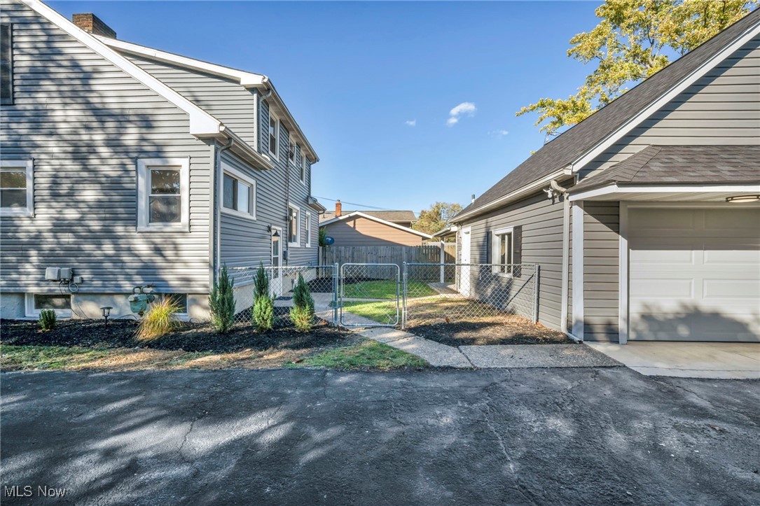 2063 Columbia Road Property Photo 42