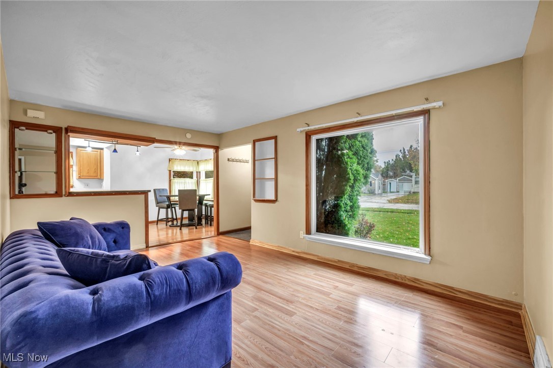 1400 Orchard Heights Drive Property Photo 5