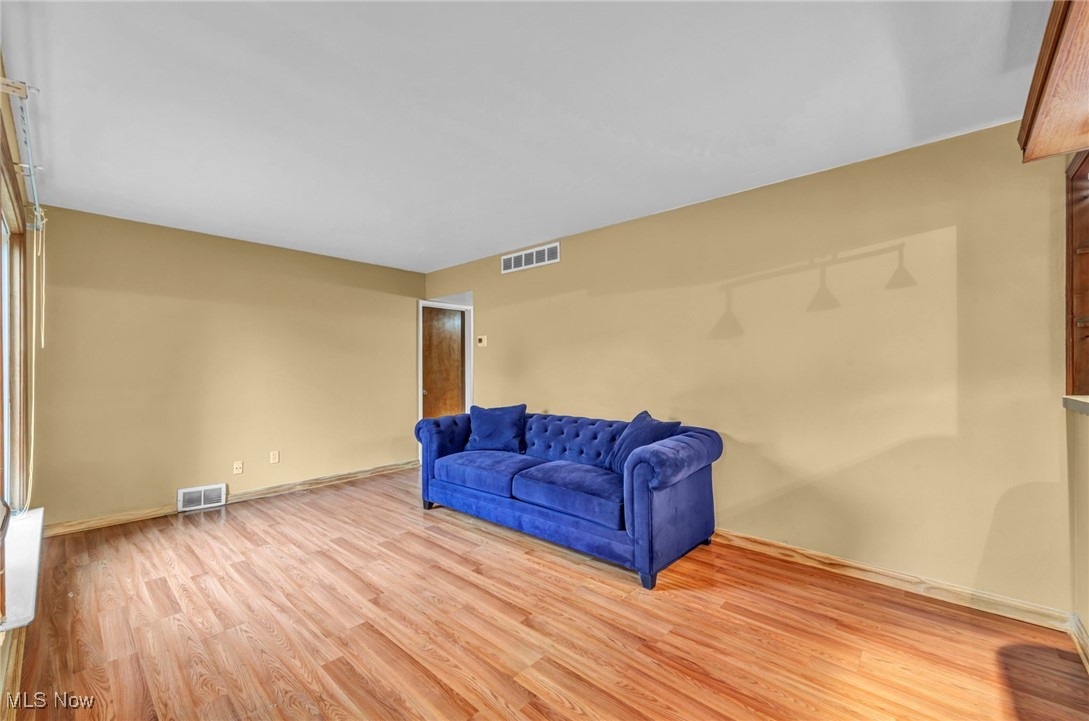 1400 Orchard Heights Drive Property Photo 8