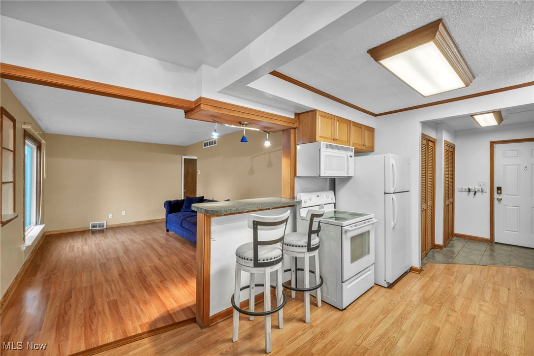 1400 Orchard Heights Drive Property Photo 10