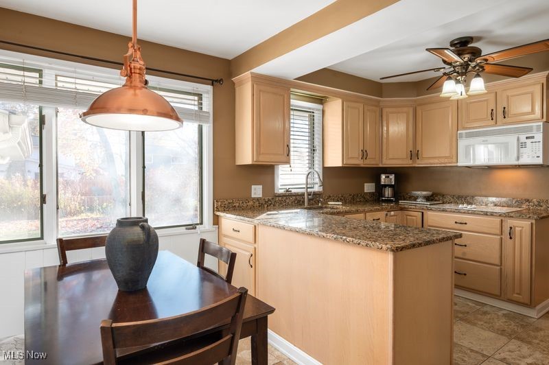 5560 Lansbury Lane Property Photo 8