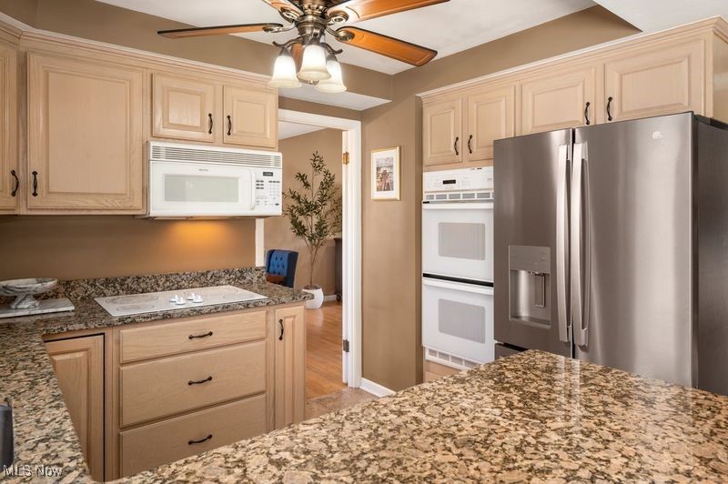 5560 Lansbury Lane Property Photo 10