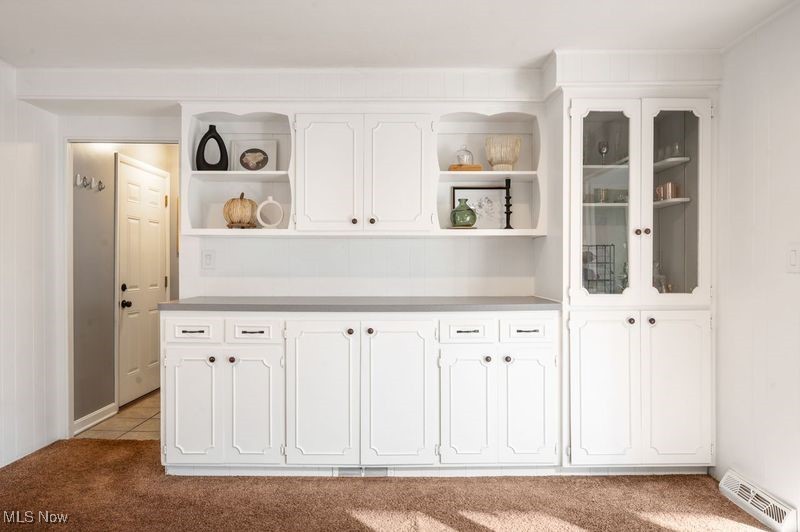 5560 Lansbury Lane Property Photo 13