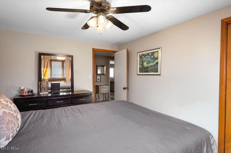 5560 Lansbury Lane Property Photo 23