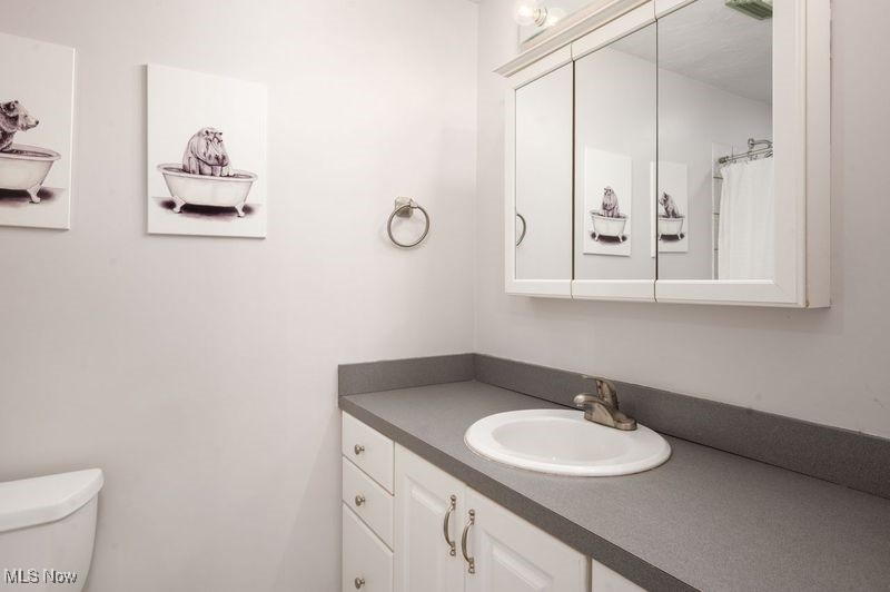 5560 Lansbury Lane Property Photo 24