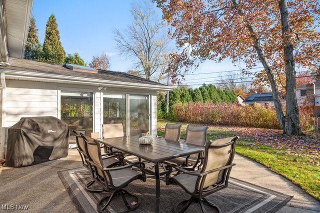 5560 Lansbury Lane Property Photo 30