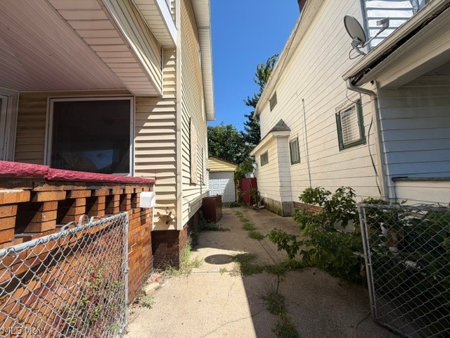 475 E 118th Street Property Photo 3