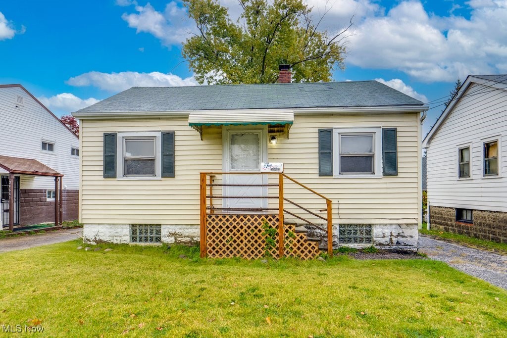 24681 Aurora Road Property Photo 1