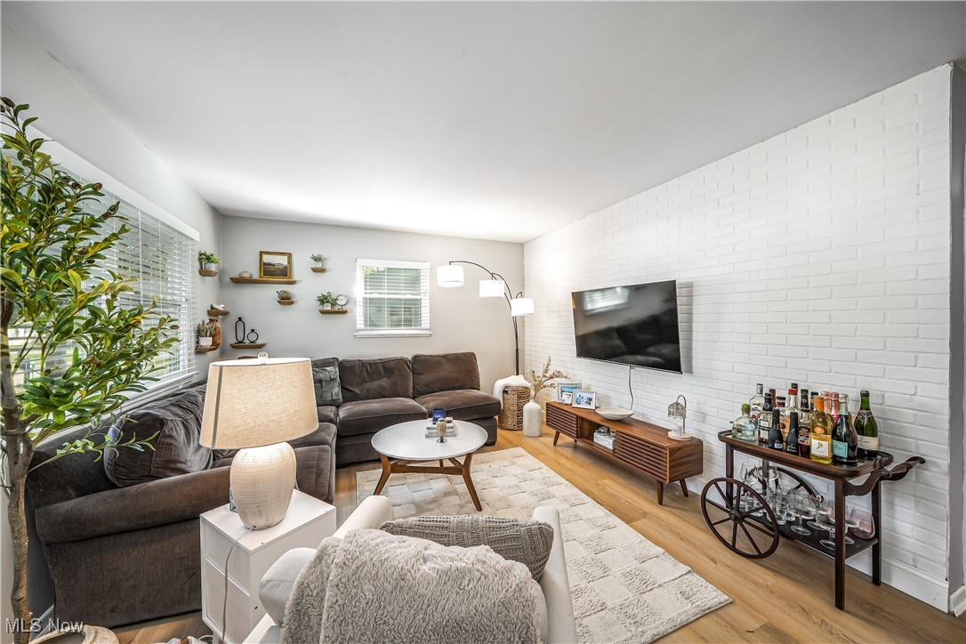 197 Lindsey Road Property Photo 5