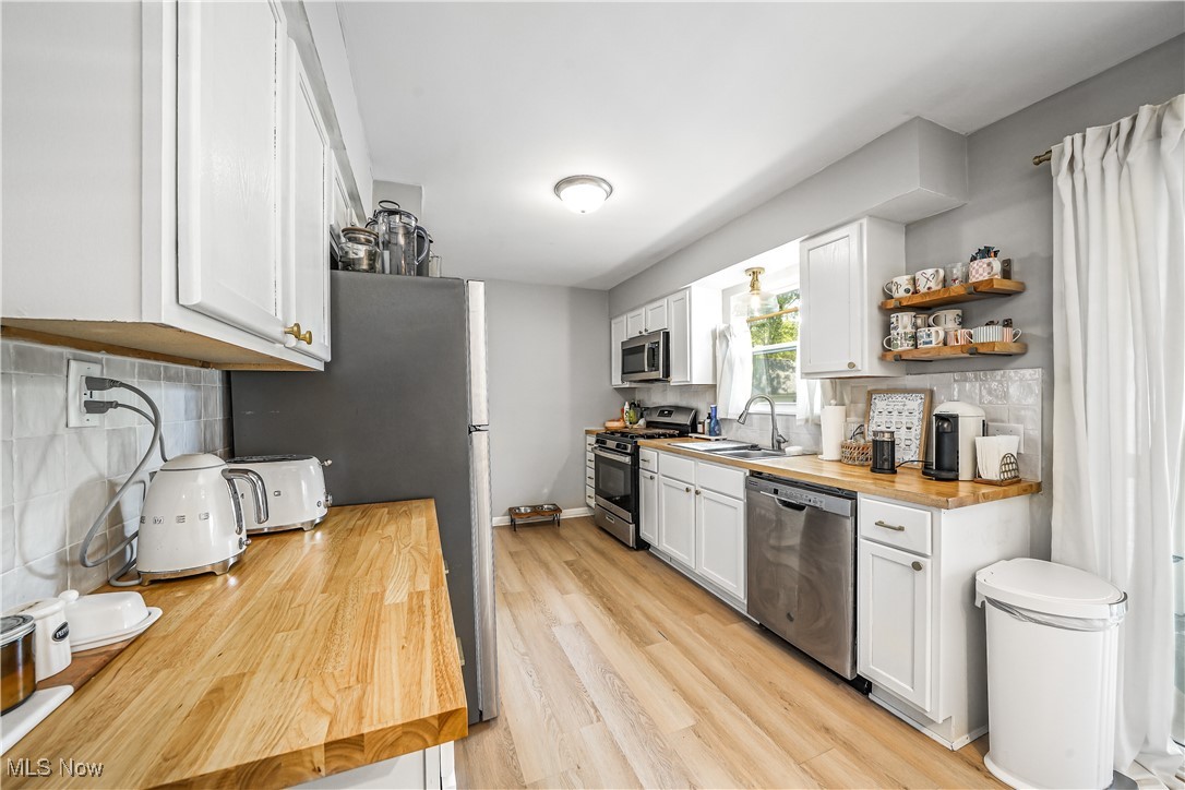 197 Lindsey Road Property Photo 9