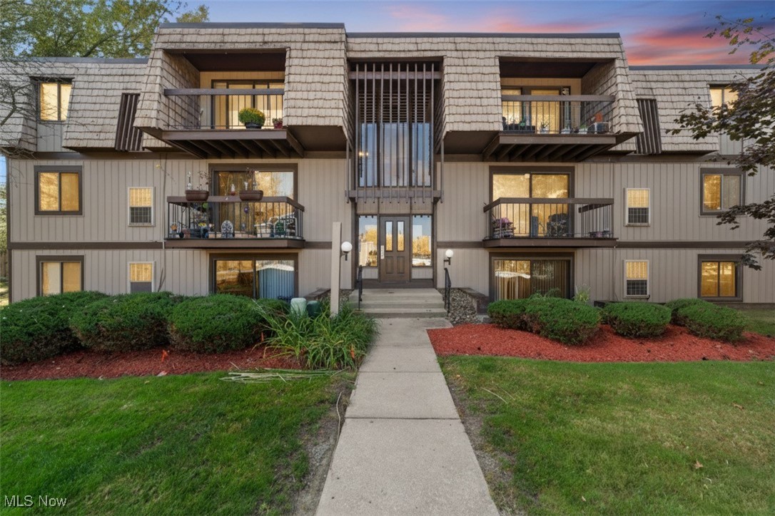 9510 Cove Drive C-12 Property Photo 1