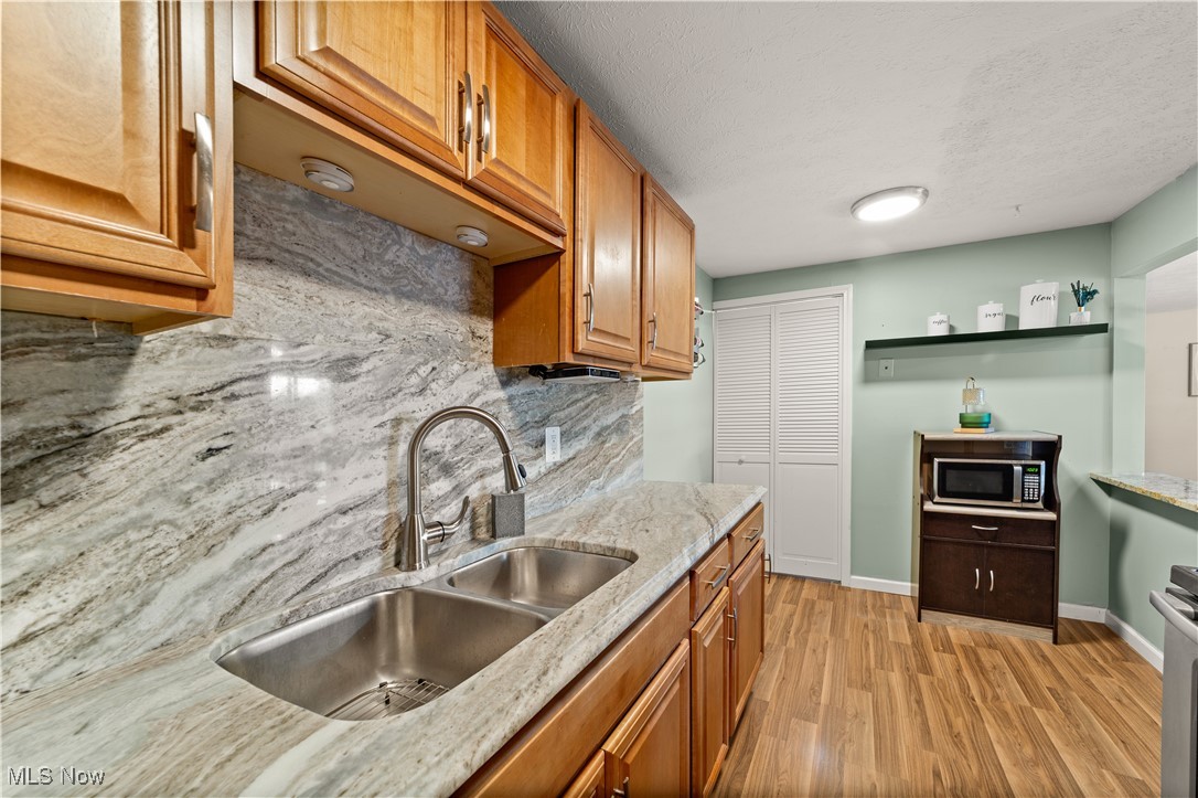 9510 Cove Drive C-12 Property Photo 9