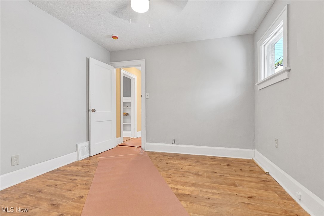 1554 E 221st Street Property Photo 9