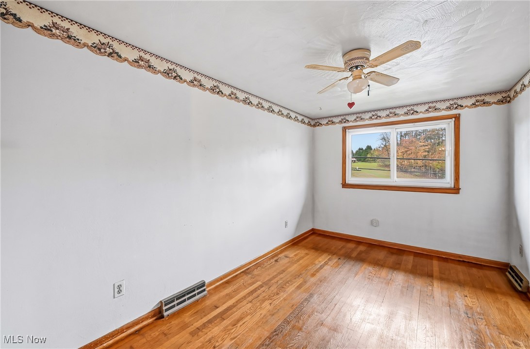 48528 Spruce Court Property Photo 33