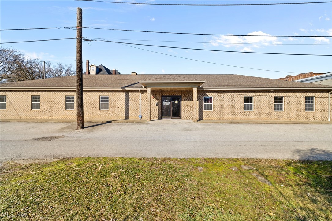 112 W 4th Street Property Photo 1