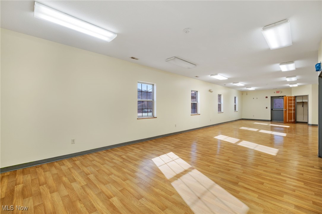 112 W 4th Street Property Photo 19