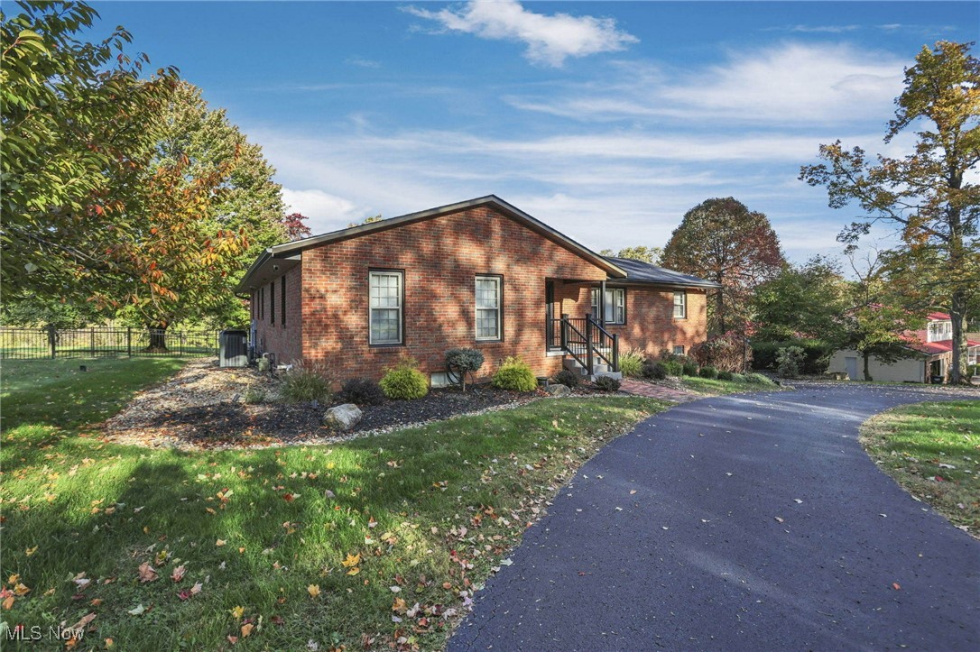 3400 Dresden Road Property Photo 2