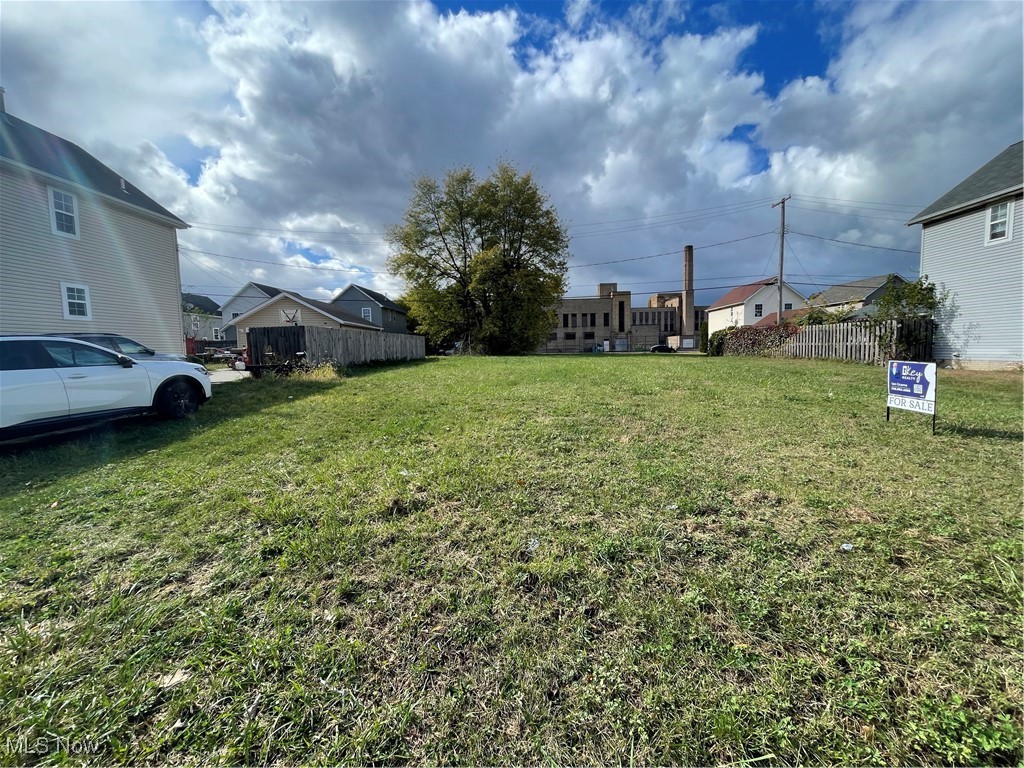 E 46 Street Property Photo 1