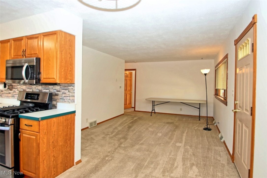 615 West Drive Property Photo 7