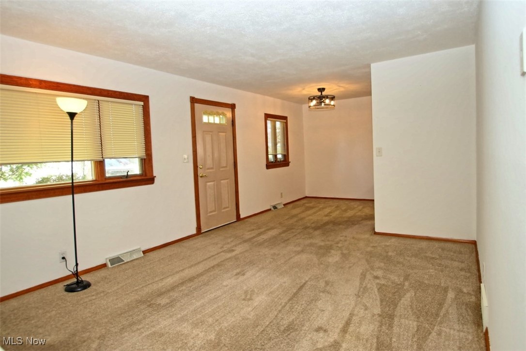 615 West Drive Property Photo 8