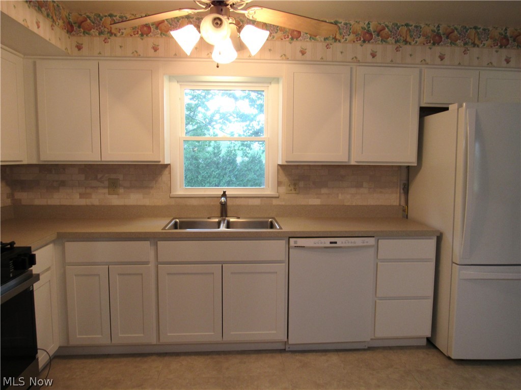 4805 Maple Hill Drive Property Photo 5