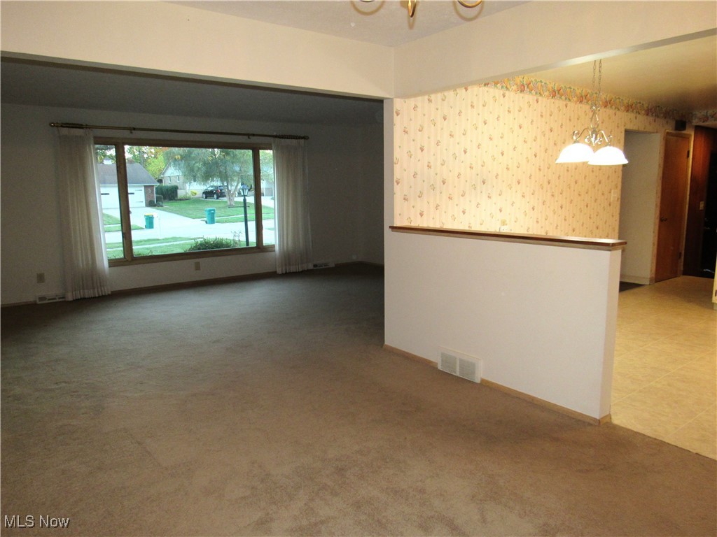 4805 Maple Hill Drive Property Photo 7