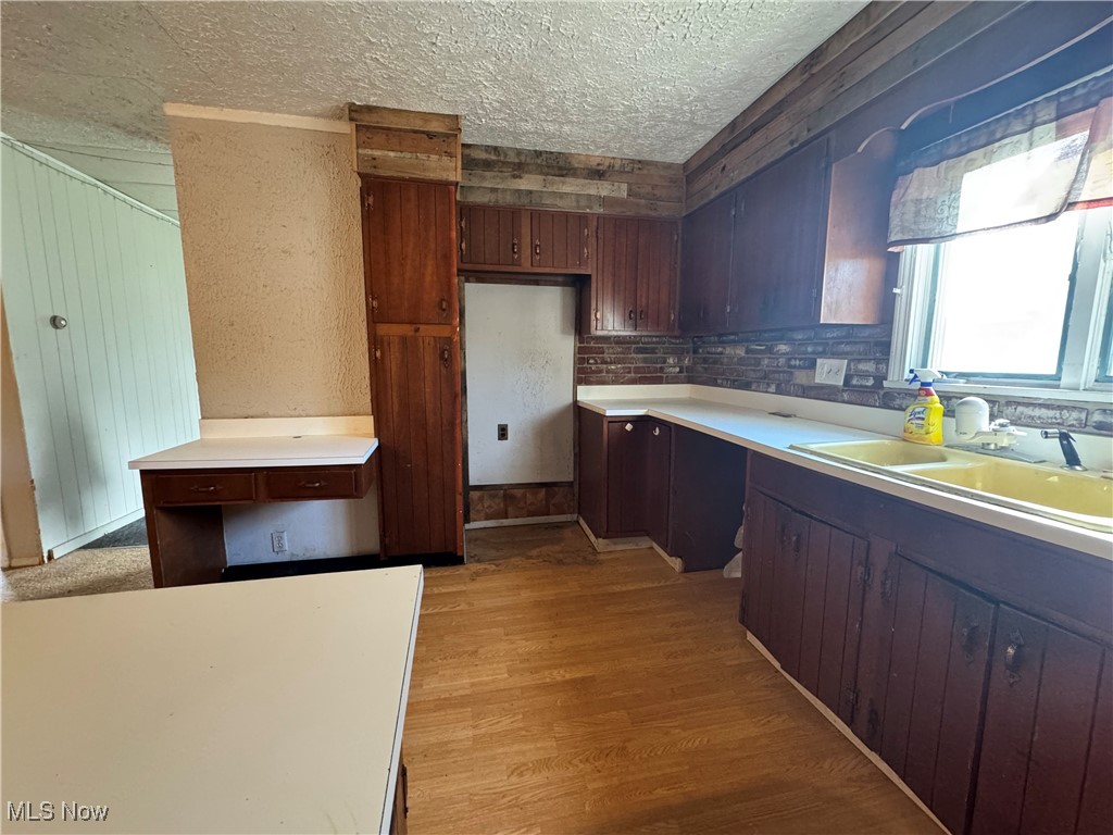 382 E Martin Street Property Photo 8