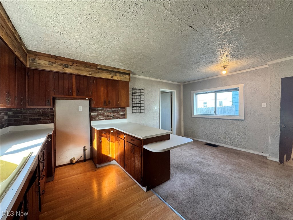 382 E Martin Street Property Photo 9