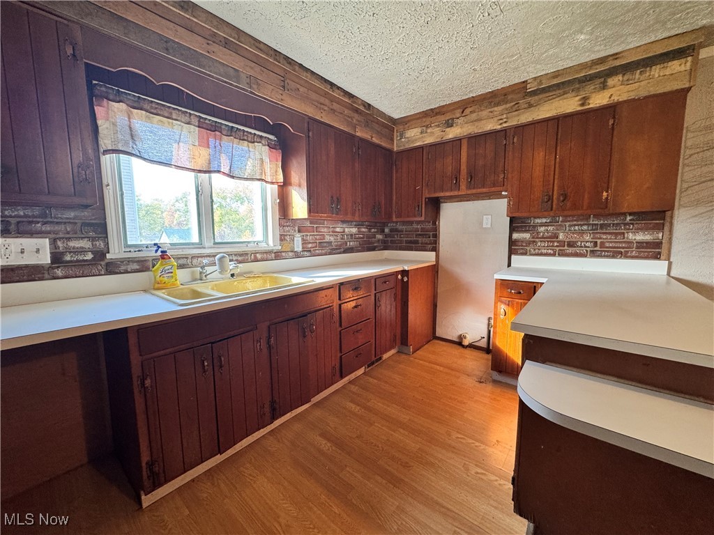 382 E Martin Street Property Photo 10