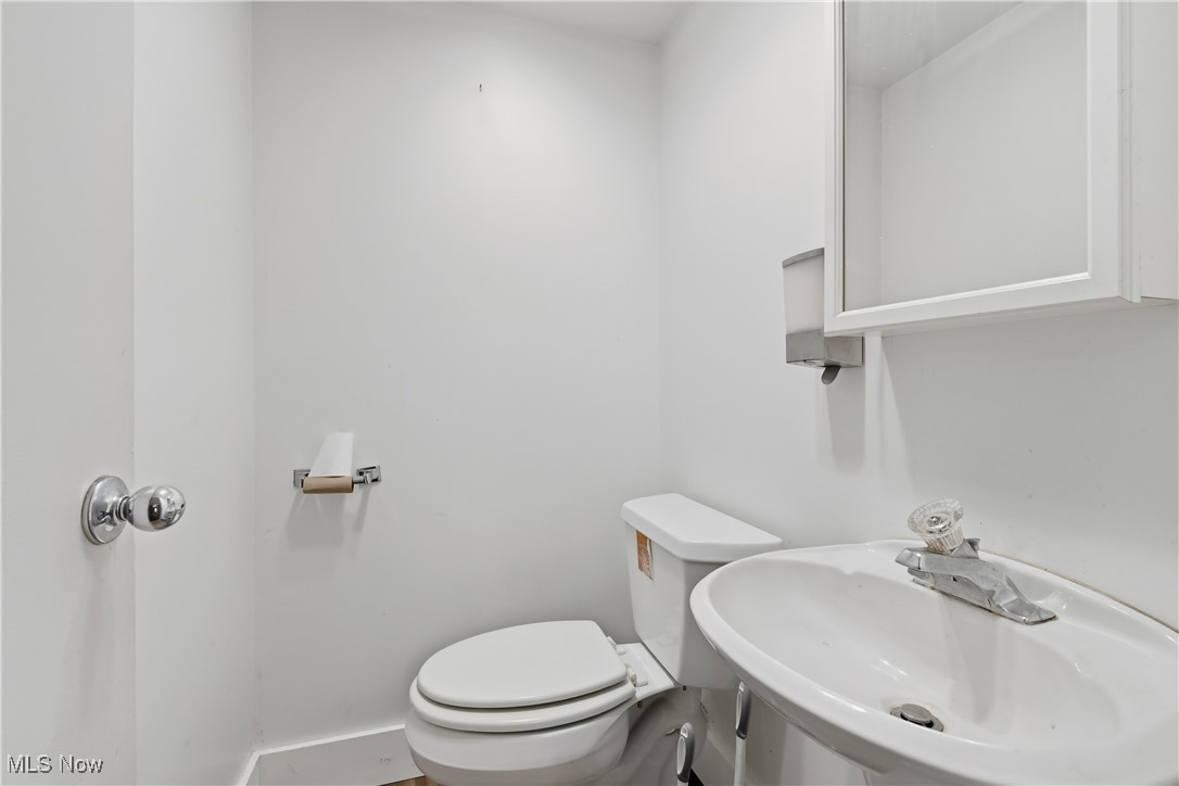 25 S Lexington Springmill Road Property Photo 17