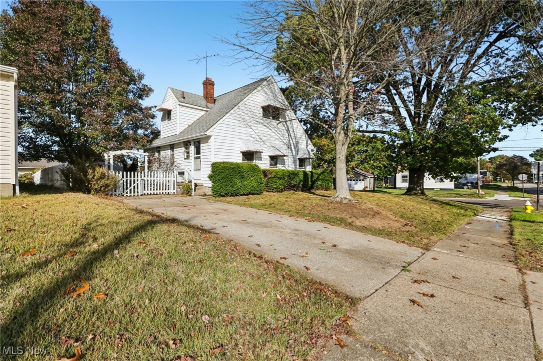 2780 Cory Avenue Property Photo 4