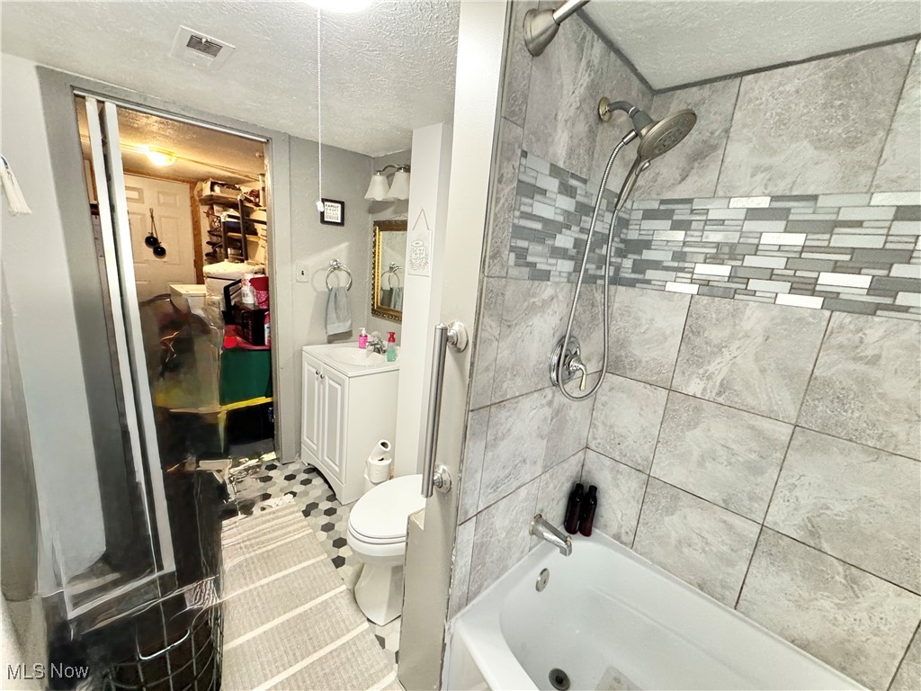 1693 Elfleda Street Property Photo 11