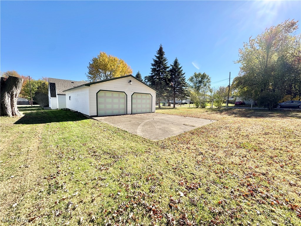 1693 Elfleda Street Property Photo 40