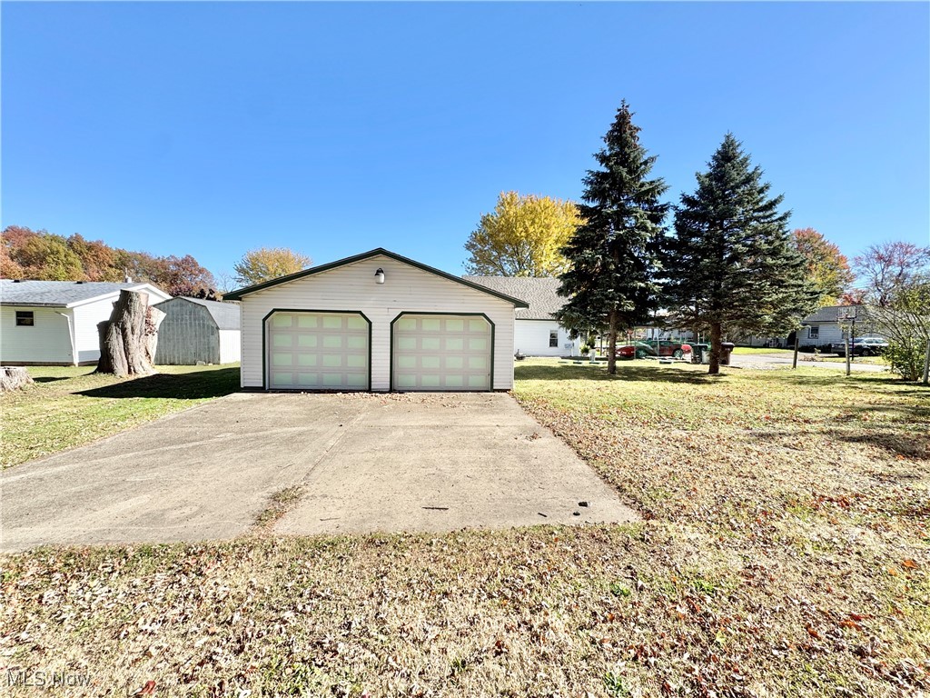 1693 Elfleda Street Property Photo 41