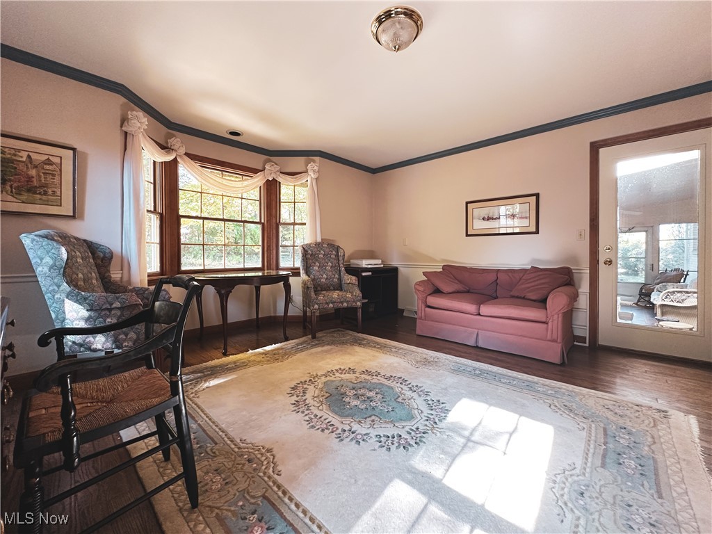 364 Hogarth Avenue Property Photo 9