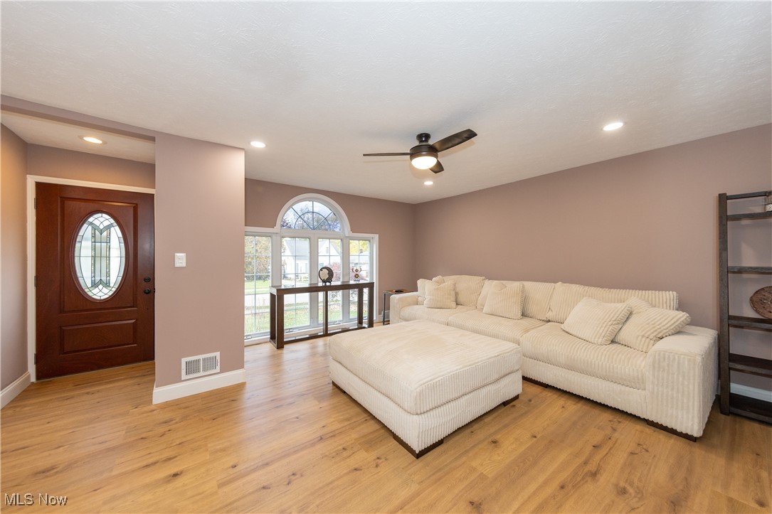 1201 Summit Drive Property Photo 6