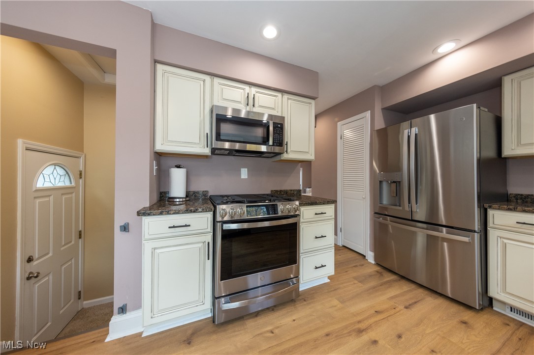 1201 Summit Drive Property Photo 14