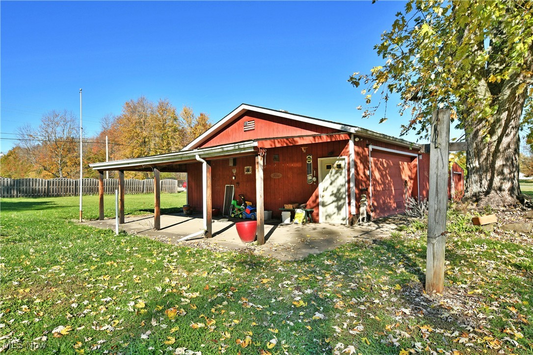 2526 Hoagland Blackstub Road Property Photo 8