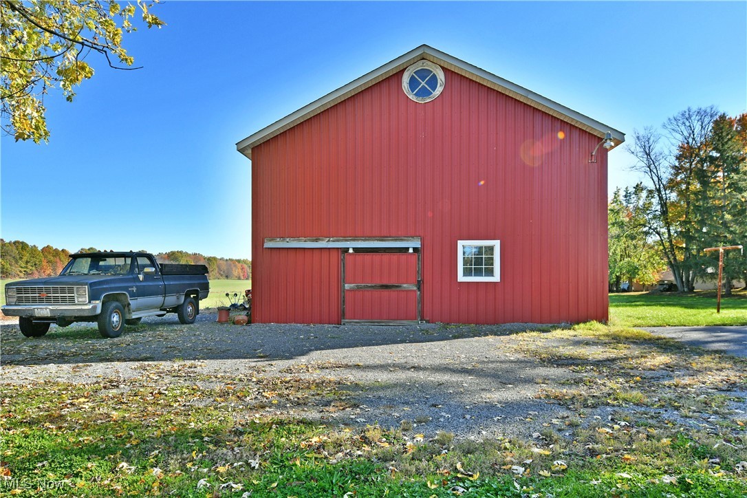 2526 Hoagland Blackstub Road Property Photo 10