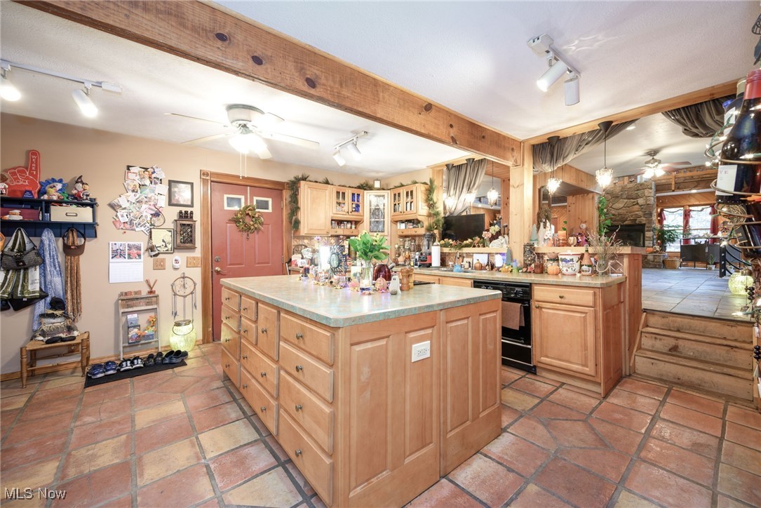 70 Union Street Property Photo 7