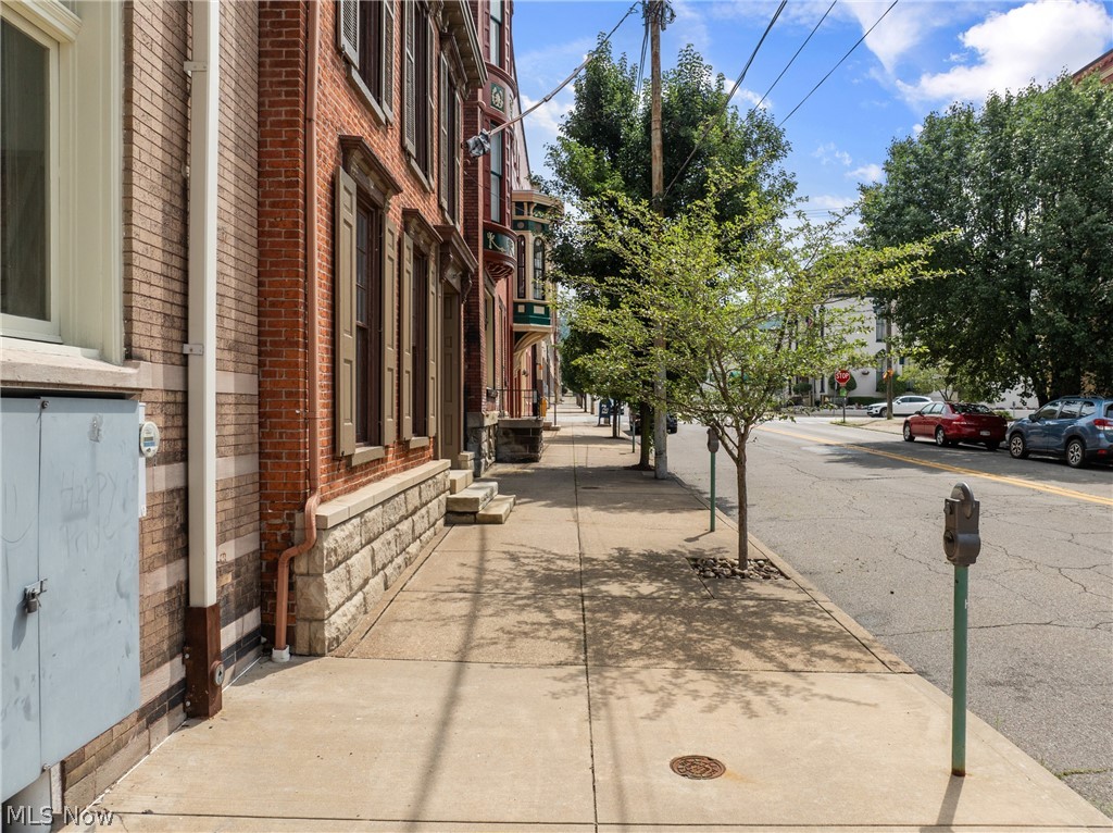 57 14th Street Property Photo 4