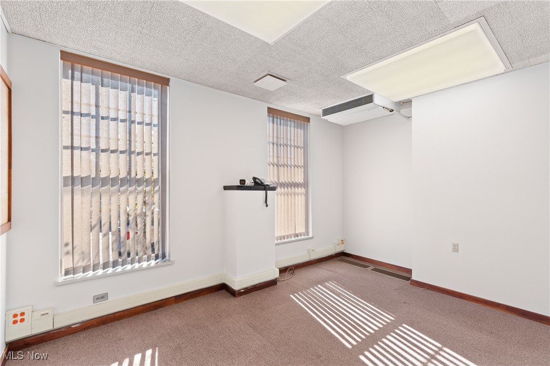 57 14th Street Property Photo 11