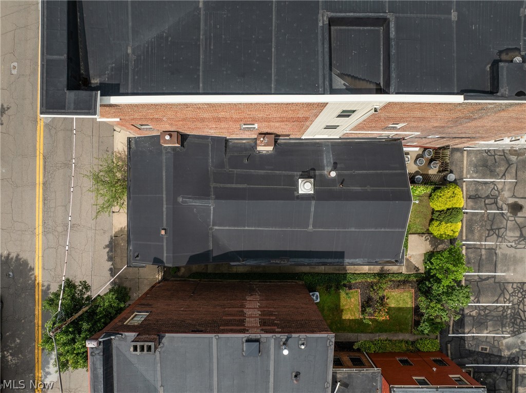 57 14th Street Property Photo 41