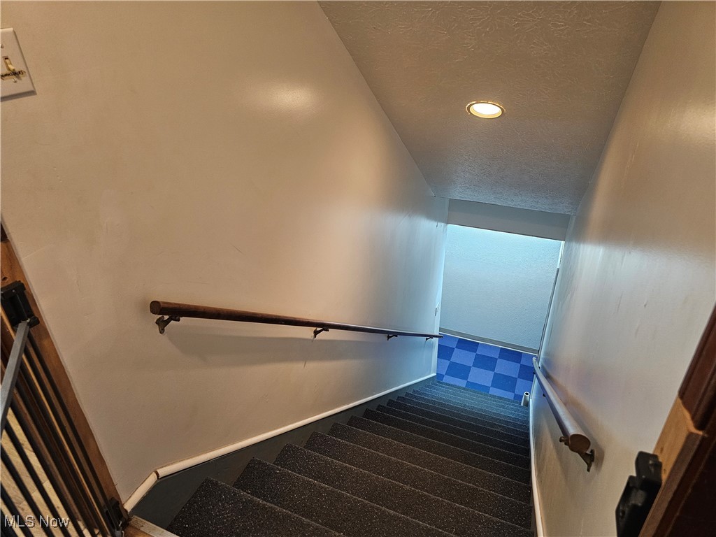 14966 Thompson Avenue Property Photo 14