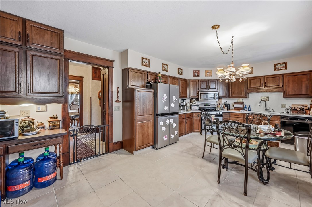 29 S Bentley Property Photo 3