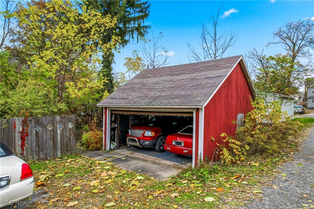 29 S Bentley Property Photo 25