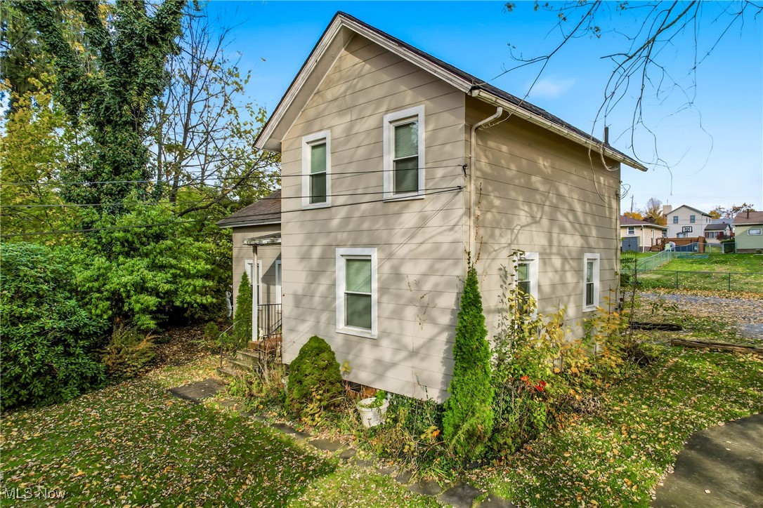 29 S Bentley Property Photo 44
