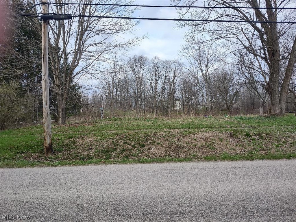 2807 E Water Street Property Photo 2