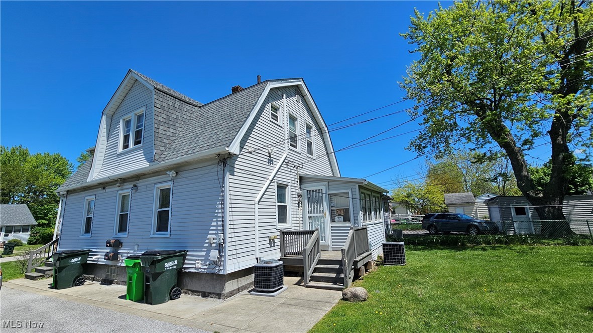 19326 Tyronne Avenue Property Photo 2