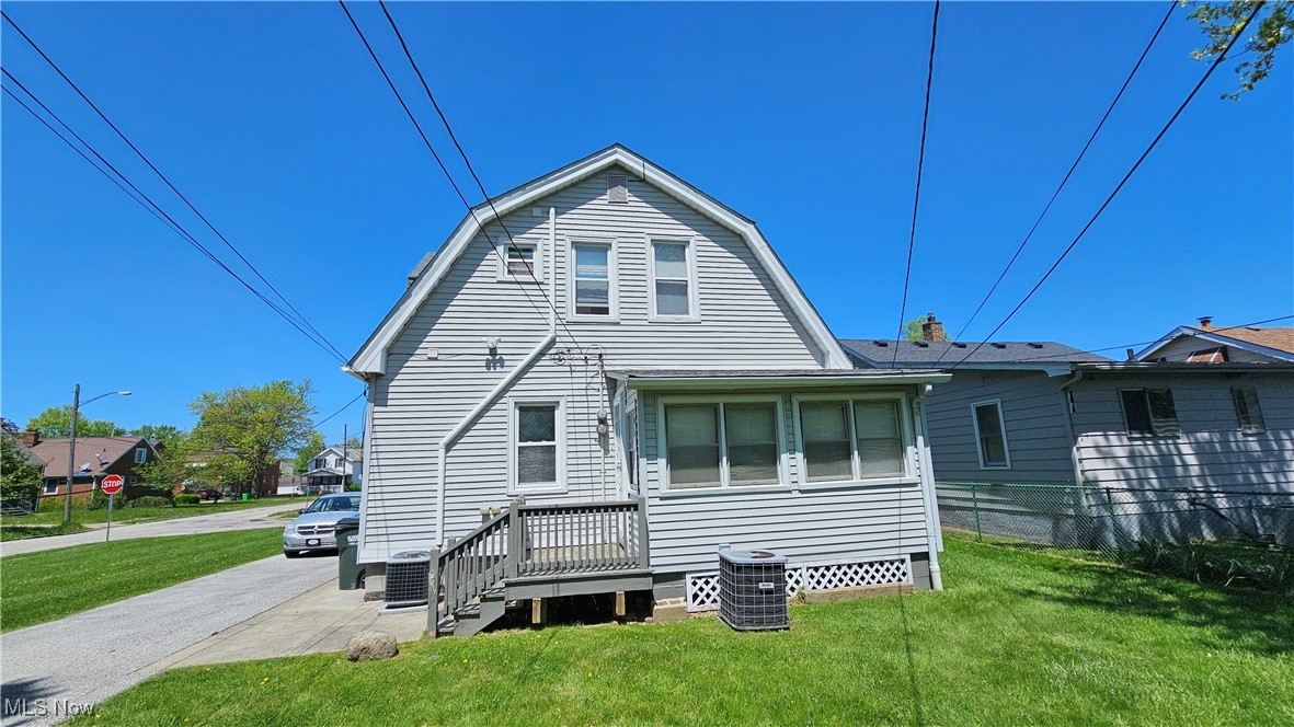 19326 Tyronne Avenue Property Photo 3